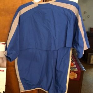 Majestic Phillies Batting Cage Jacket 
